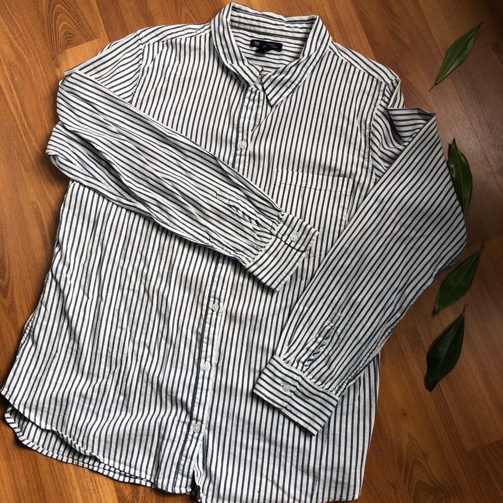 Boyfriend Fit Button-Down Top